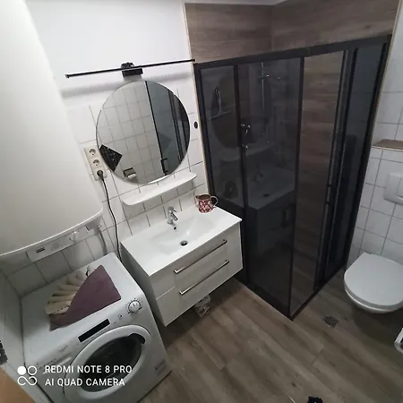 Apartment Lav